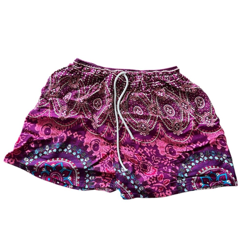 Tagless Indie Style Shorts